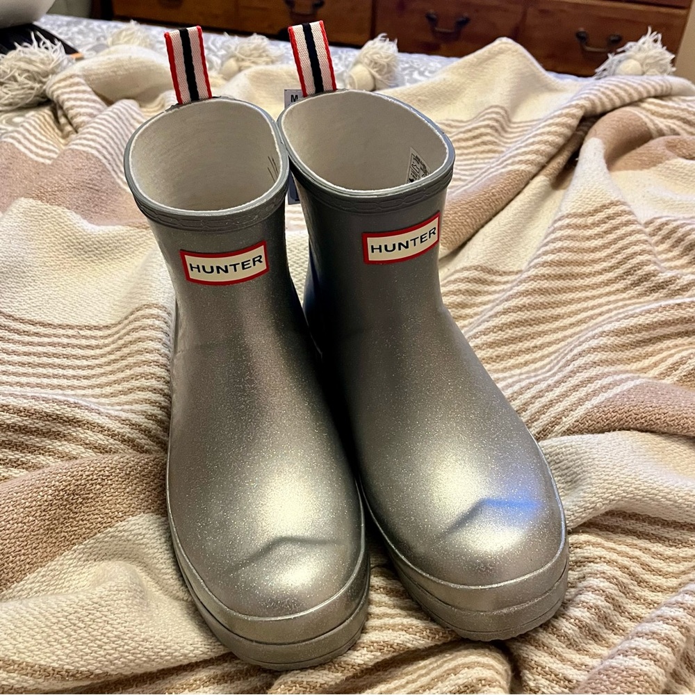 HUNTER Boots Size 8 US